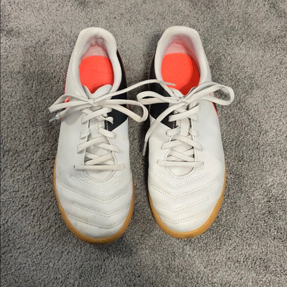 Retro Nike tiempo kids soccer shoes